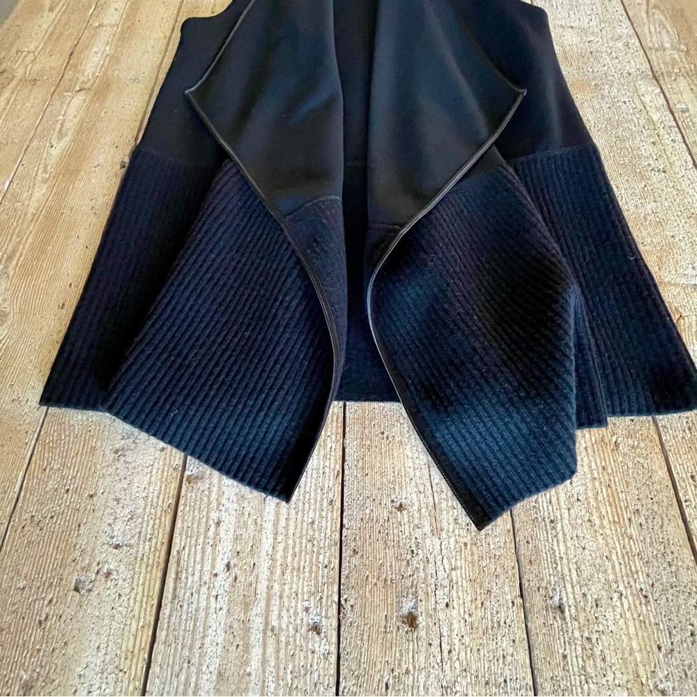 Lafayette 148 Black Drape Front Wool Vest Cardigan Layering Piece M - Picture 4 of 9